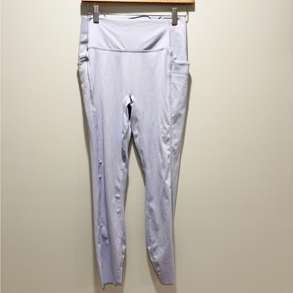 All in Motion Light Purple High Waisted Activewear 7/8 Leggings Size Medium